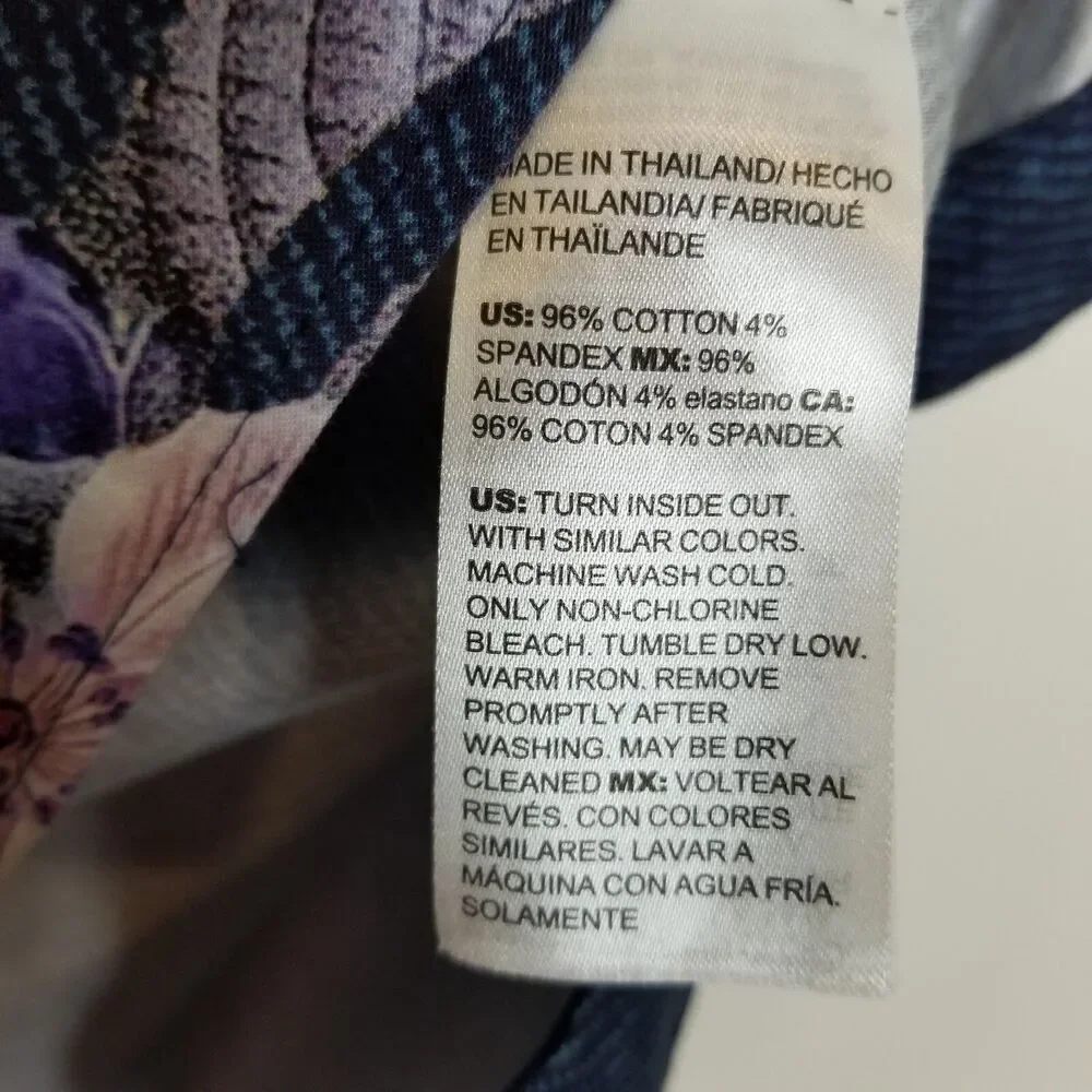 Chico's Women's No-Iron Stretch Flower Print Tunic Top Sz 18 Blue Casual‎ Office - Picture 8 of 8